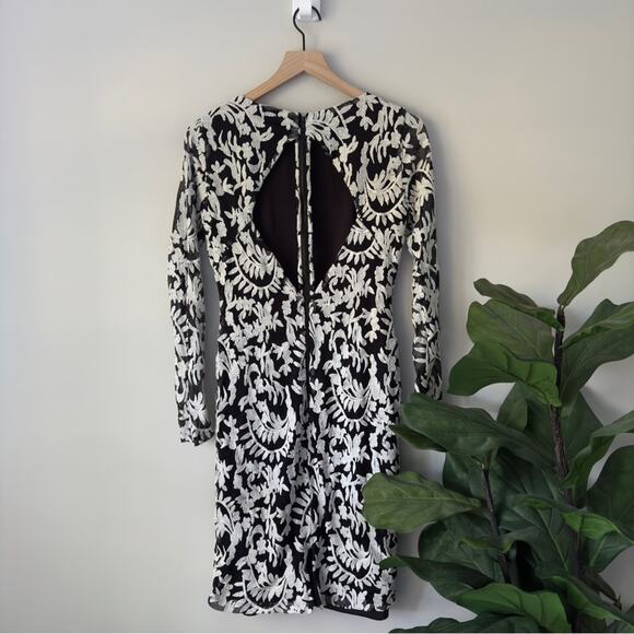 Alice + Olive Mesh Lace Embroidered Long Sleeve Dress Cutout Back Cut Out Zip 10 - Picture 2 of 12